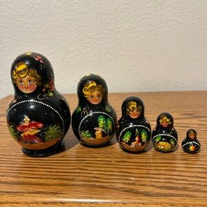 Russian Folk Art Matryoshka Nesting Dolls